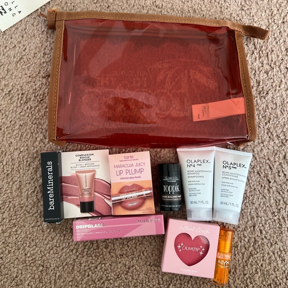 9 piece lip and hair set in a Billabong case - Picture 1 of 8